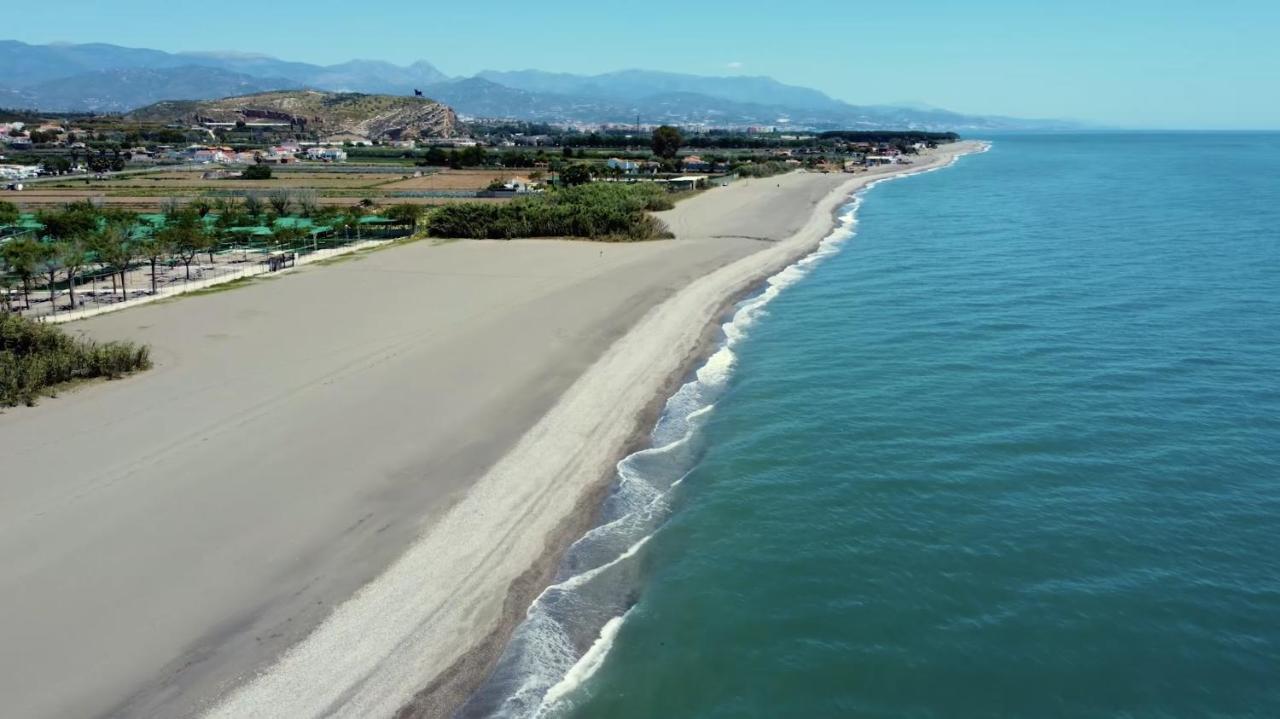 Hotel Kampaoh Costa Del Sol Almayate Bajo Exterior foto