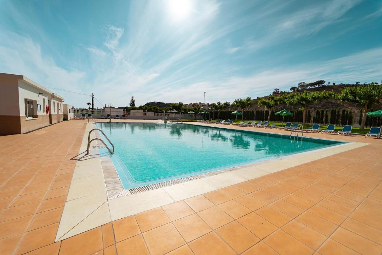 Hotel Kampaoh Costa Del Sol Almayate Bajo Exterior foto